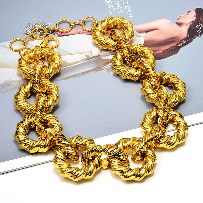 Fashion Gold Twist Necklace Women's Accessories